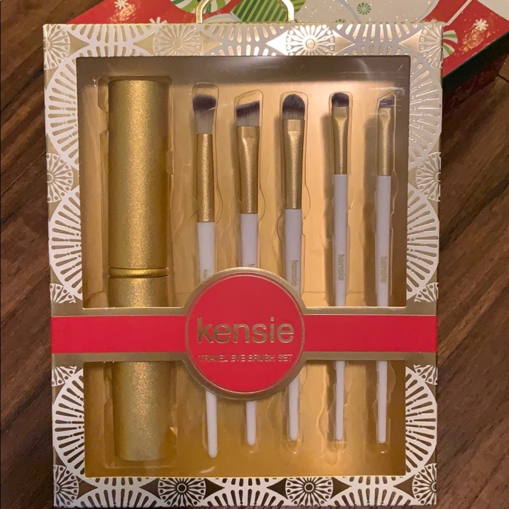 ♥️ Kensie ♥️ Travel Eye Brush Set ❗️
